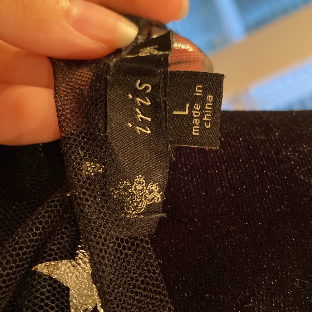 Silver star black sheer top - Picture 3 of 4